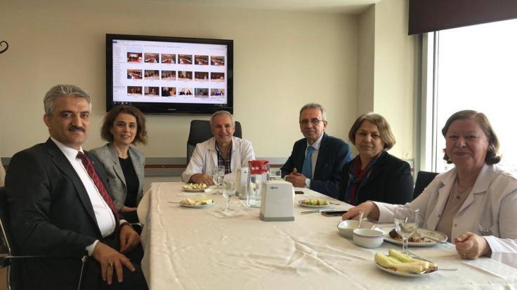 Zeytinburnu Kaymakamı ve Çatalca Kaymakamı Hastanemizi Ziyaret Etti.