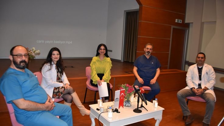 Zeytinburnu Avrasya Hastanesi Genel Cerrahi Uzmanları Op. Dr. Hasan Lice, Op. Dr. Coşkun Görmüş, Op. Dr. Akın Ünal ve Beslenme Diyet Uzmanı Dyt. Büşra Çengel “Obezite Cerrahisi ” konulu panelle takipçilerimizle buluştular.
